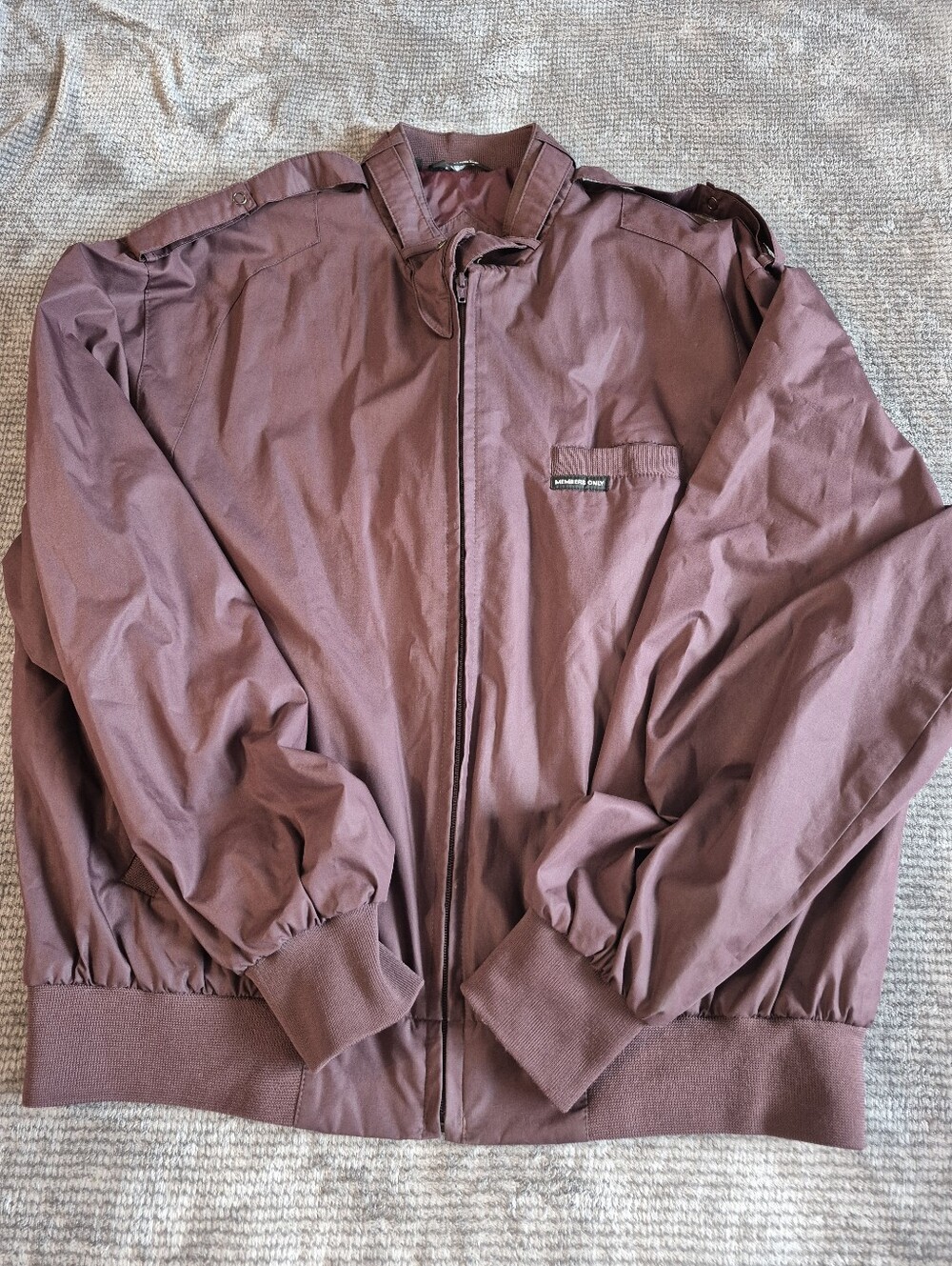 Members Only Mens L Burgundy Bomber Jacket Full Zip Lined Stand-Up Collar,